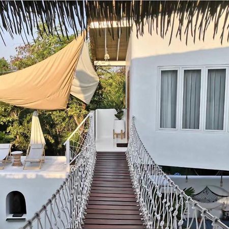 Lory'S Home Bangkok Exterior photo